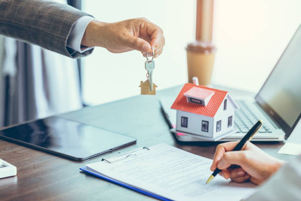 How Can I Buy a New House Before Selling My Current One?